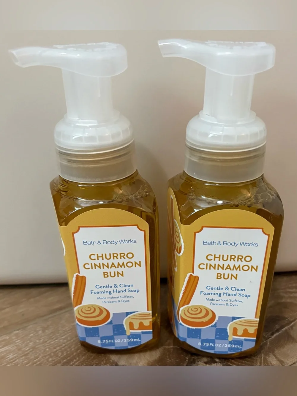 2-BATH & BODY WORKS - CHURRO CINNAMON BUN - FOAMING HAND SOAP 8.75 Oz. x 2 NEW
